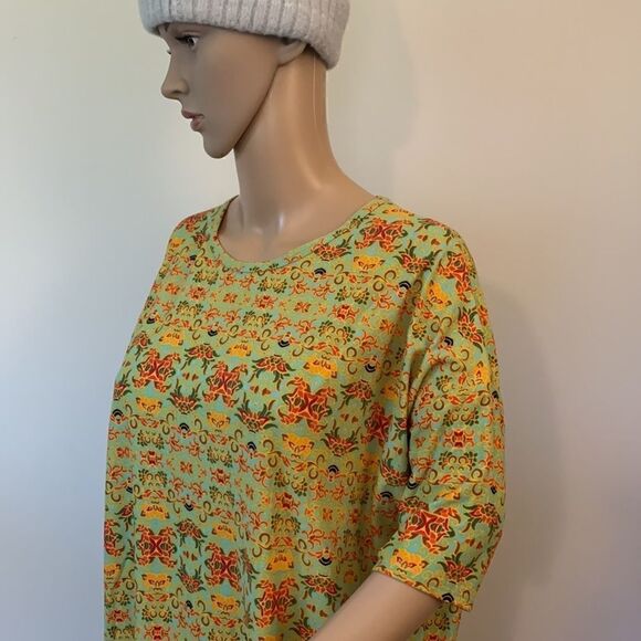 Womens Buttery soft LuLaRoe Irma tunic Size XS - Picture 2 of 6